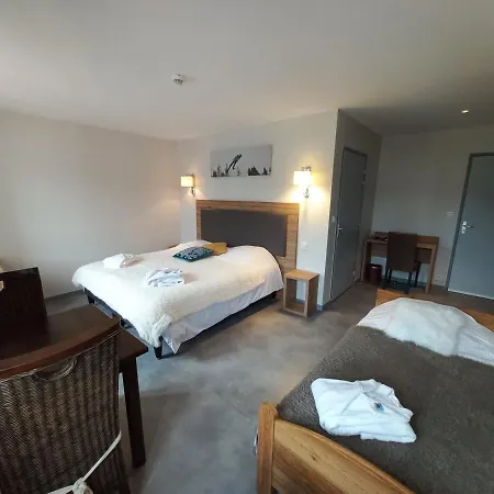 Sarl Du Parc Les Tremplins 3*